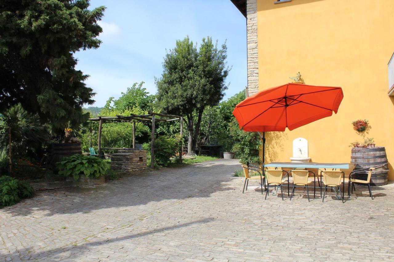 Agriturismo La Rovere Cossano Belbo Exterior photo